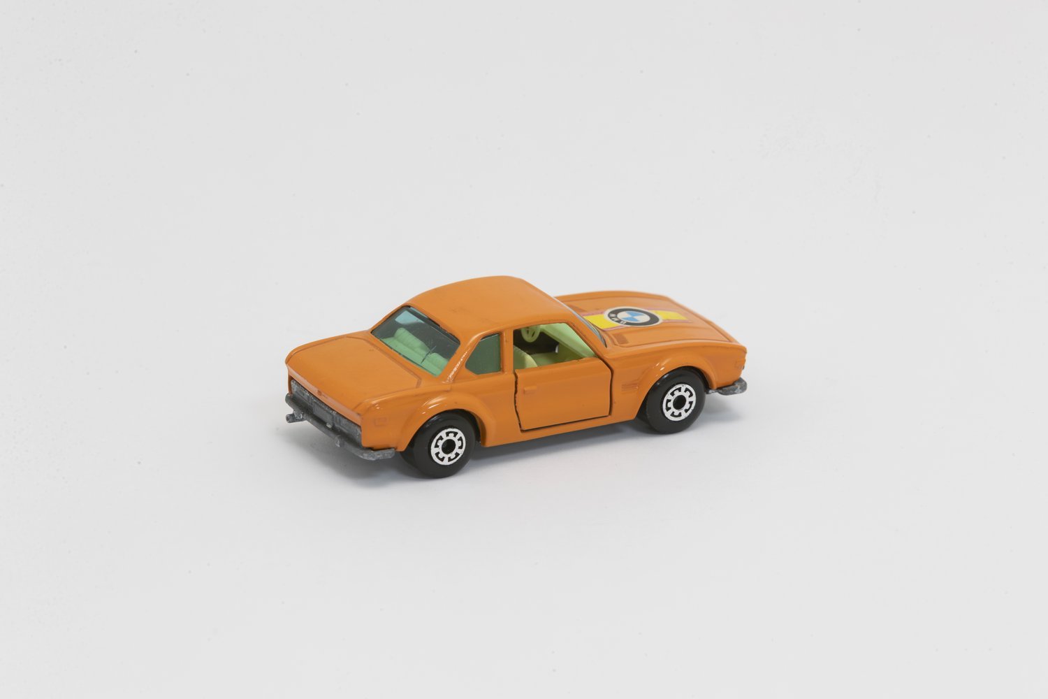 BMW 3.0 CSL - angle2