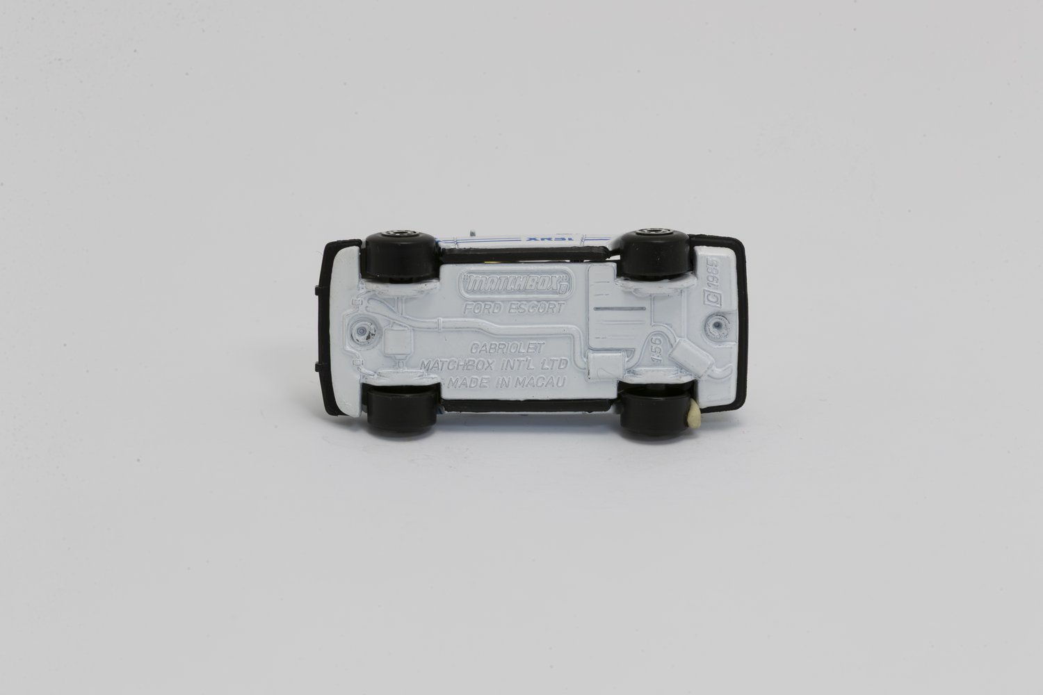 FORD ESCORT CABRIOLET - baseplate