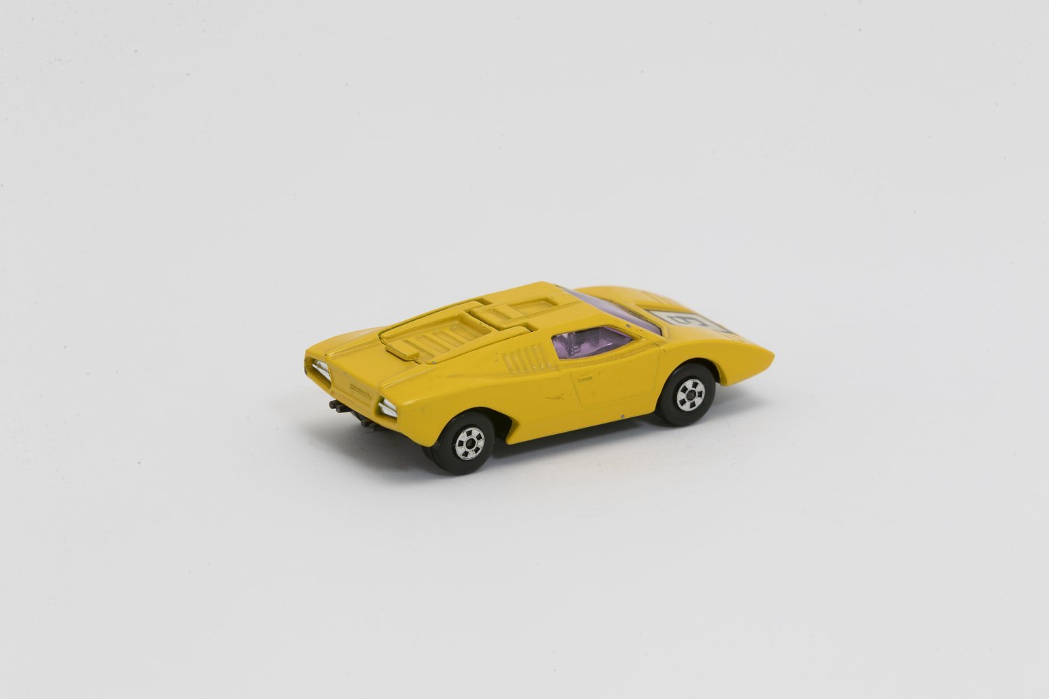 Lamborghini Countach - angle2